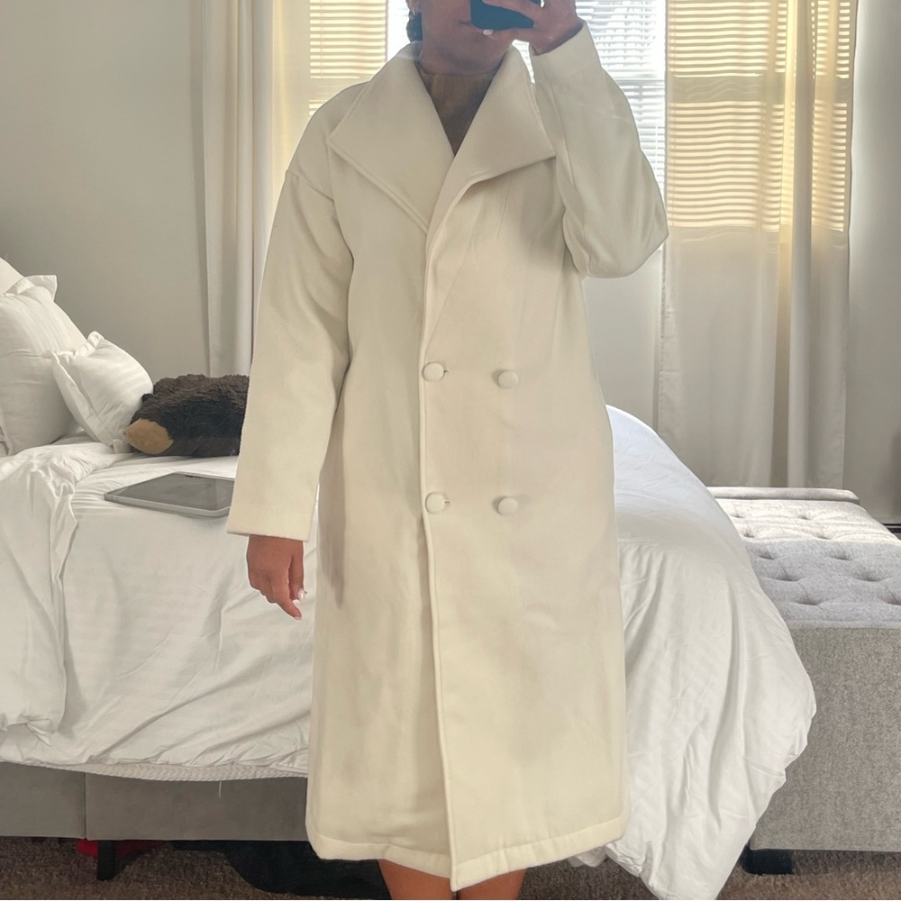 All white jacket - Picture 2 of 7